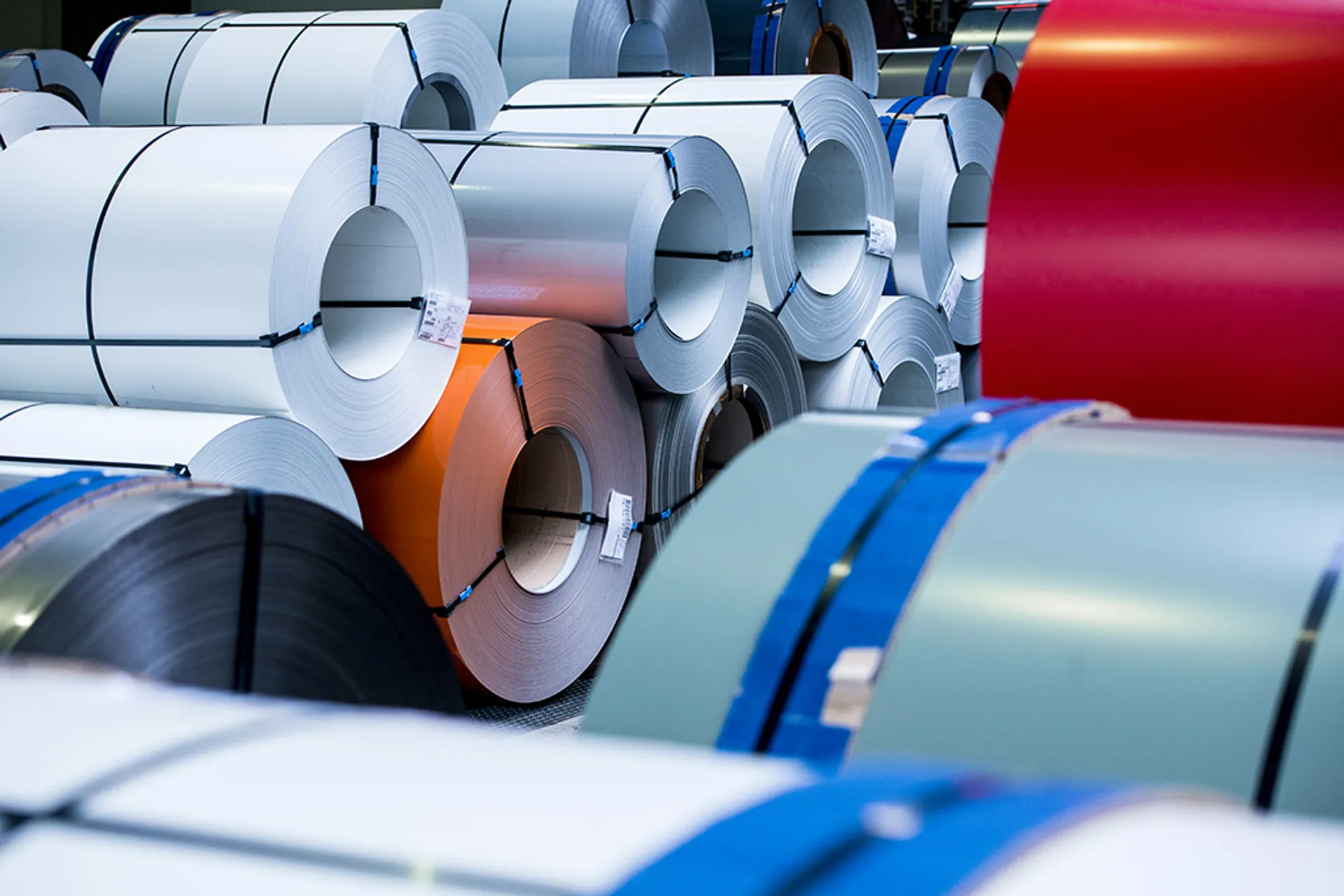 coated_steel_coils_vs_pre-pained_steel